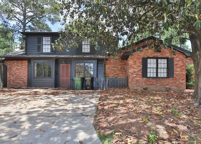 Group Getaway 6Br Near Fort Benning Huge Kitchen Private Yard