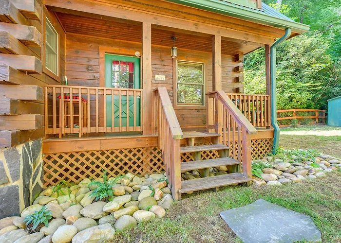 Near Hikes & River! Pet-Friendly Bryson City Haven