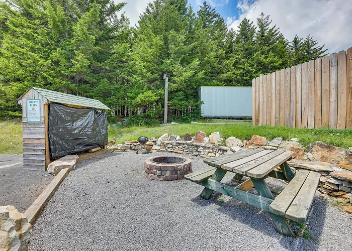 Walk To Slopes: Snowshoe Condo W/ Sunroom