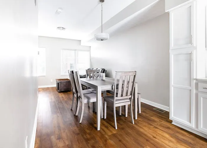 Luxury Downtown Townhome Unit 7