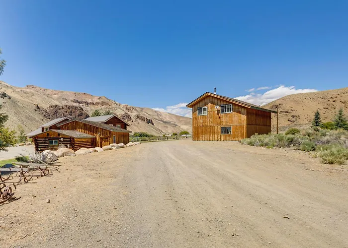 Remote Idaho Mountain Lodge W/ River Access!