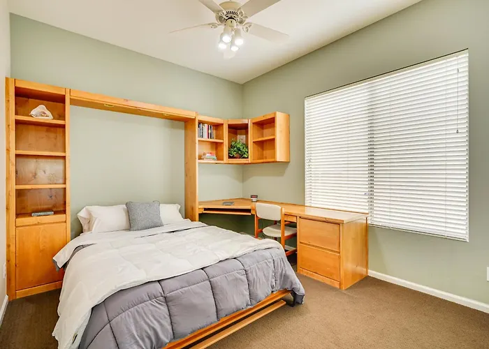 Spacious Home In Saddlebrooke 55-Plus Community!
