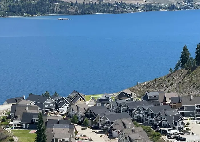 La Casa Lakeside Resort - Amazing Panoramic View Lakeside House With Pools, Hot Tubs & More!