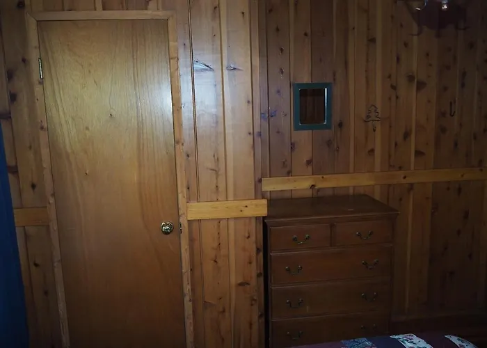 The Crystalaire Cabin - Charming And Relaxing!