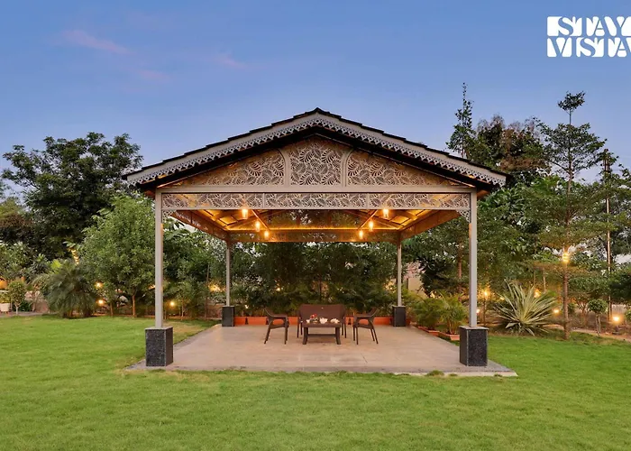 Green Embrace By Veo, Stayvista - 2Bhk Villa With Home Theatre & Pet Friendly