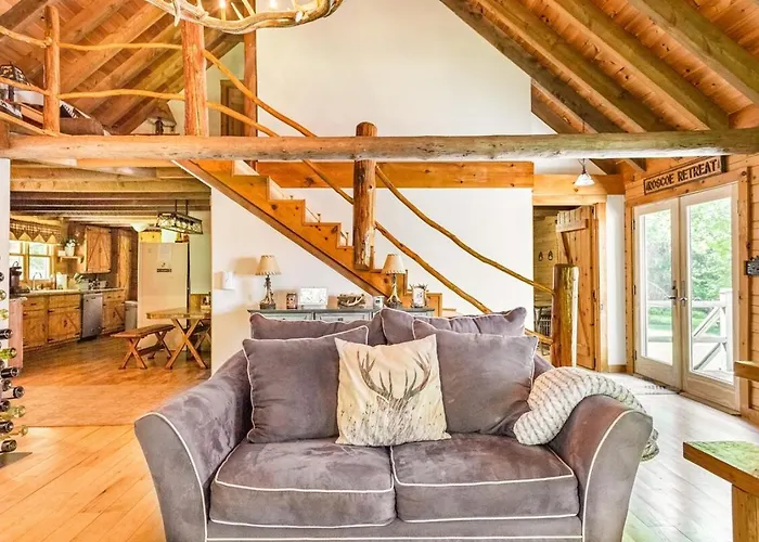Roscoe Retreat