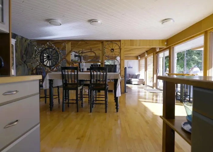 Ozarks Luxurious Lakeside Villa At Harrison Lake