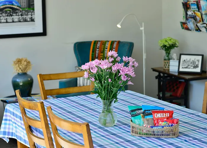 Northside Famlynest Lincoln Sq 4Br 2Ba 2P Rare Find