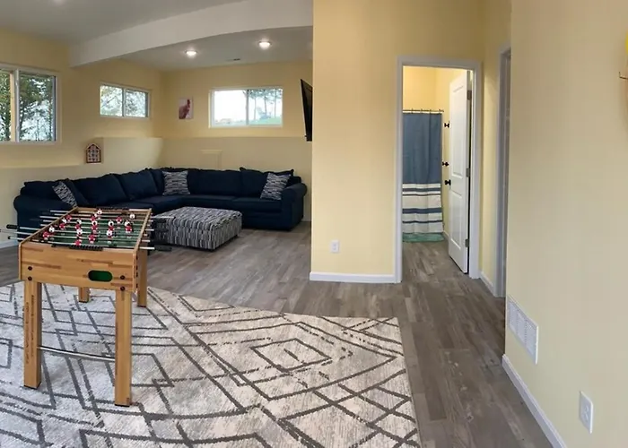 100 Acre Relaxing Retreat Near Ark- The Farmhouse
