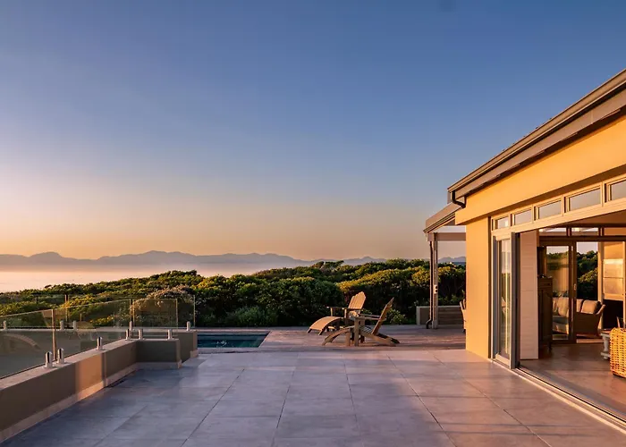 Solar-Powered Villa - Oceanview Wildlife Estate Retreat