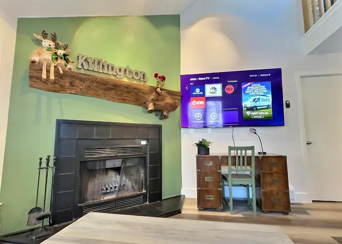 Firbear- Pool Gym Fireplace Hot Tub