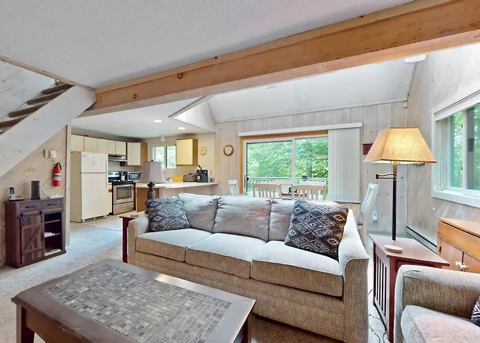 Valley View: Forest Edge 189