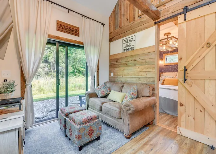 Historic Charm + Modern Luxury: 6 Mi To Stowe Mtn