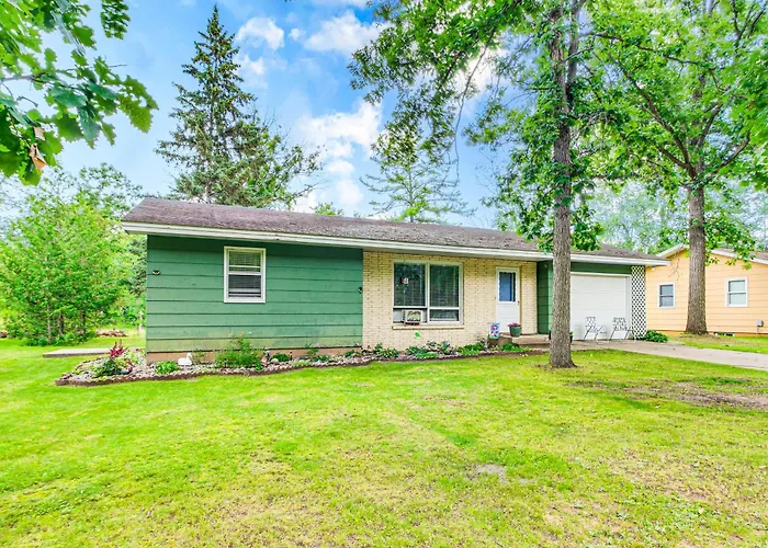 Family-Friendly Home W/ Fire Pit In Pine River