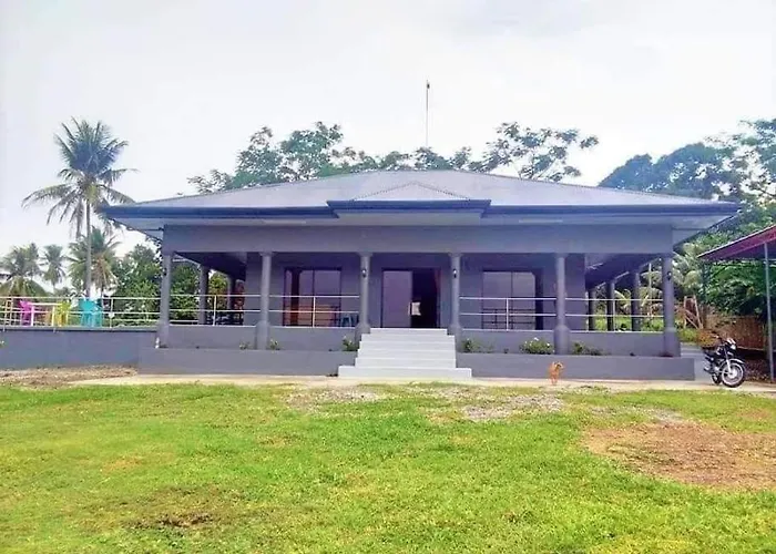 Entire Overlooking Villa With Pool