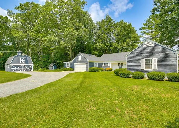 Water-View Home In The Berkshires