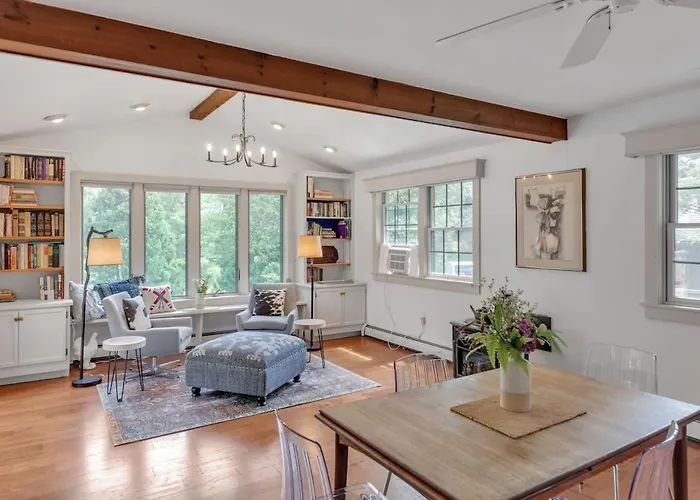 Bear Pass - Mountain View Home