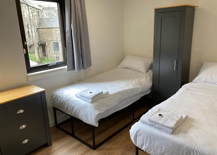Linlithgow Lodge