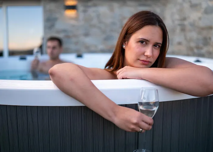 jacuzzi privado con vistas increíbles el Raco d Artes