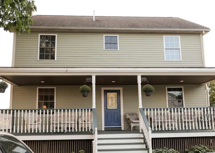Top Deck Portland Property With Views