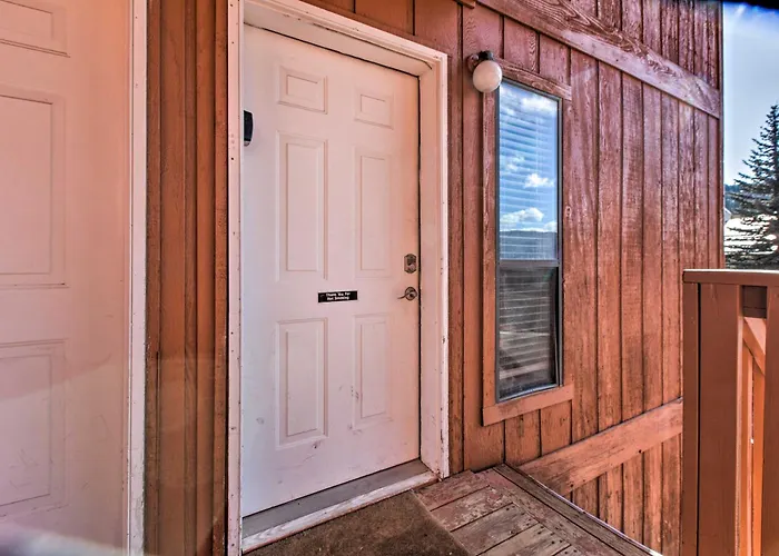Modern Mountain Retreat W/ Views: Ski, Golf & Hike