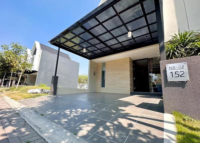 Charming 4Br House In Northwest Park, West Surabaya By Le Ciel Hospitality