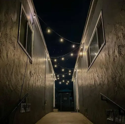 Modern Eclectic 1Br In Central Sd With Free Parking, Kitchen And Ac!
