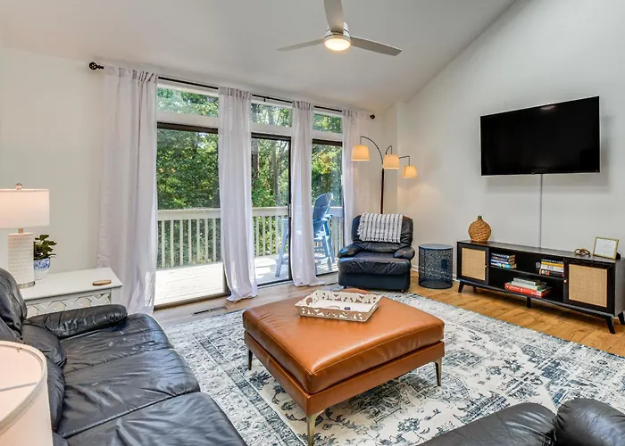 Keowee Key Condo W/ Lake Access & Community Pools!
