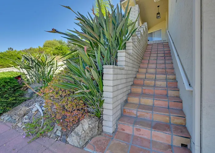 San Marcos Getaway W/ Deck & Lake Views!