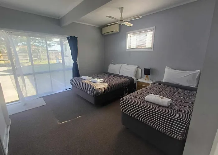 Aqua Accommodation