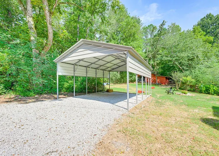Cabin W/ Fire Pit - 7 Mi To Downtown Carrollton!