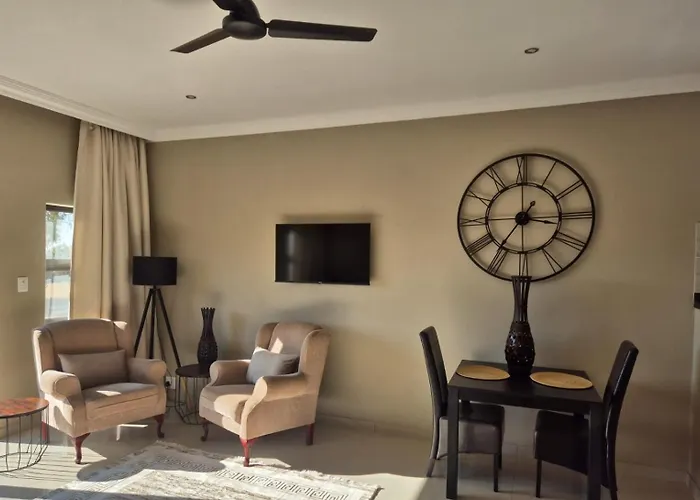 Hornbill Self Catering Cottages Muldersdrift