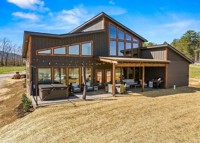 Dazzling New Lux Bowling Pickleball Pool Mtn Views