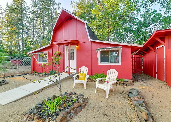 Grants Pass Cottage ~ 8 Mi To Rogue River!
