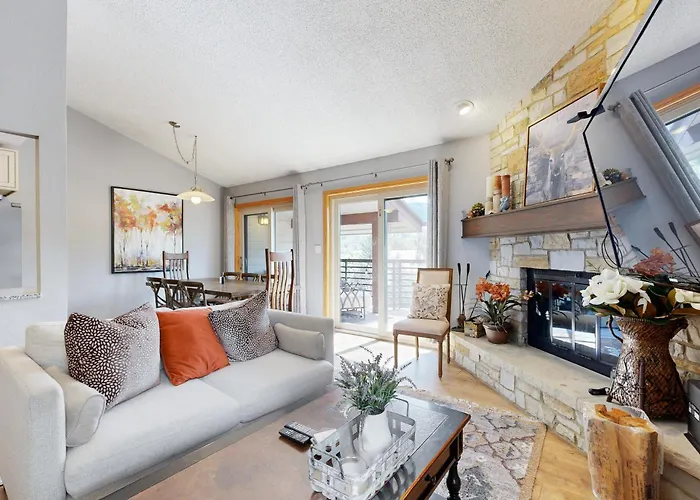 Lakeview Townhome Unit A5