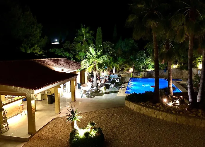 Villa Los Arcos