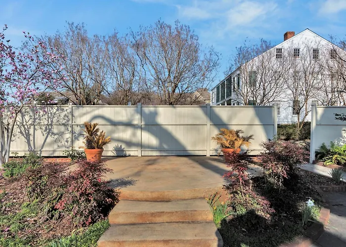 Wilkins Townhouse - 3 Bed, 3 Bath, Walk To Downtown