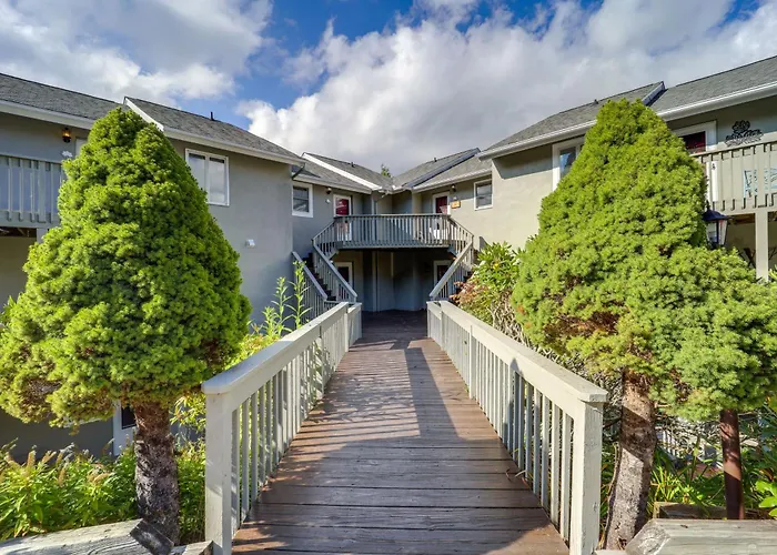 Close To Hiking & Town! Peaceful Sugar Mtn Condo