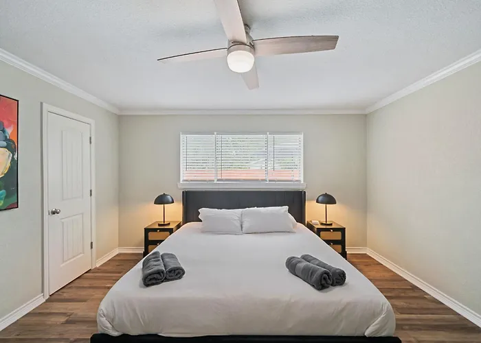 Amazing 4Br 2Ba Winter Home With Pool & Game-Movie Room