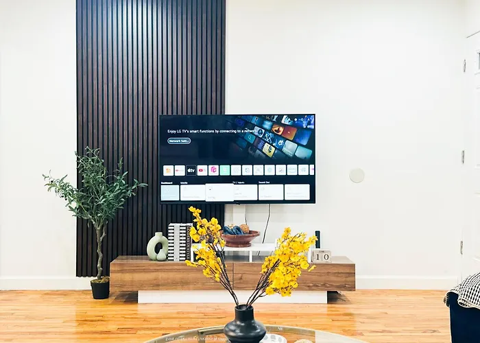 Lux Designer Home With Gaming Rm