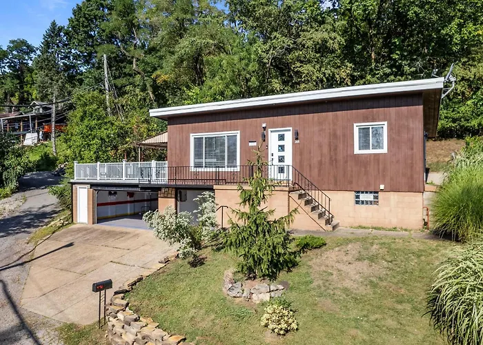 Stylish And Bright 3Bd Home, Amazing Deck, Game Room, Free Parking