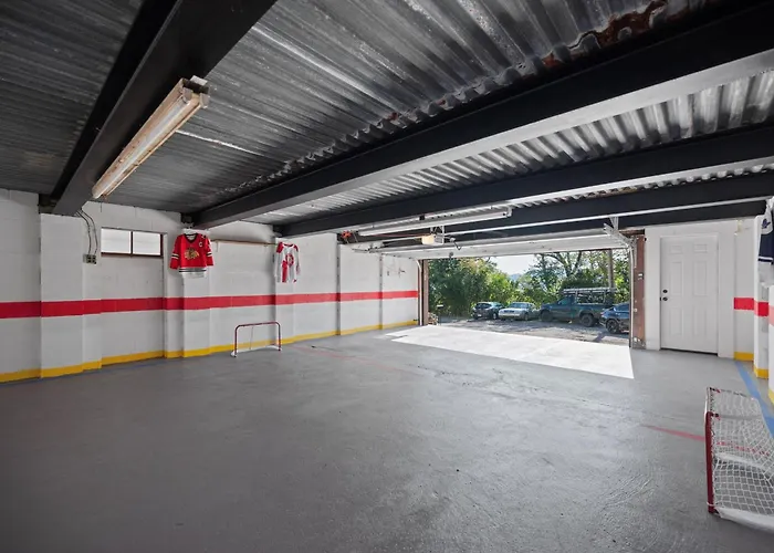 Stylish And Bright 3Bd Home, Amazing Deck, Game Room, Free Parking