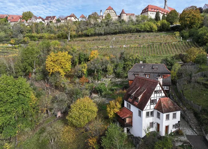 Ferienhaus Kobolzeller Schloesschen A.D.Weinsteige