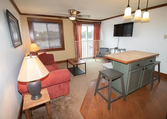 Ml217 Whimsical Retreat Close To Village Ballhooter Ez Park Wi-Fi Sleeps 4