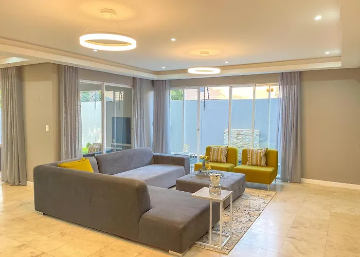 Villa In Sandton Johannesburg