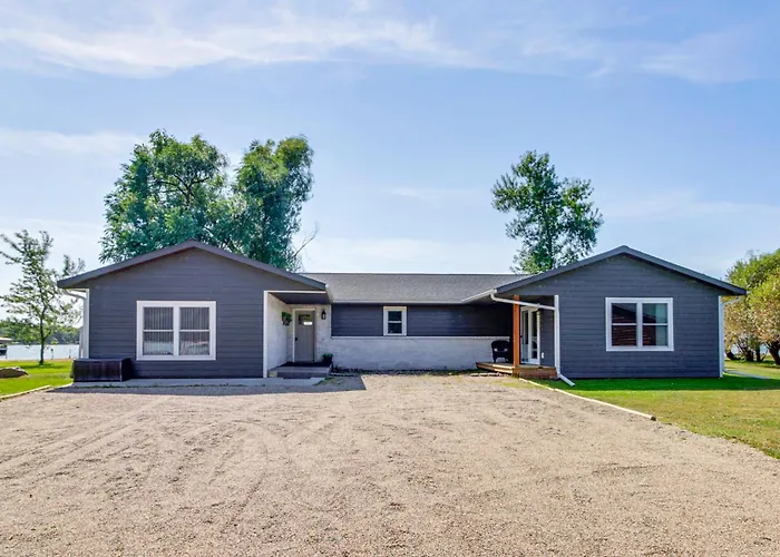 Game Room & Private Dock: Minnesota Lake Escape