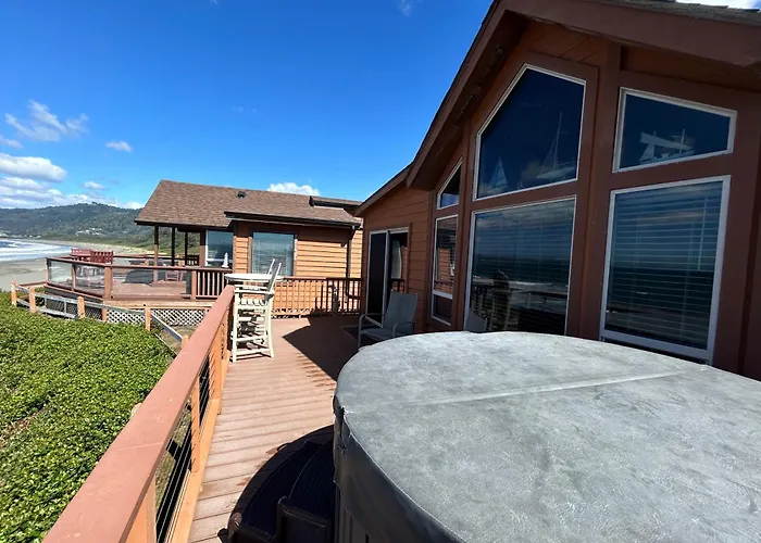 Oceanfront Cabin 9 With Jacuzzi & Awesome Views