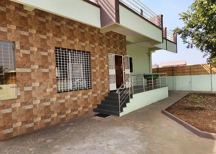 Hampi Premium Homestay With Cook