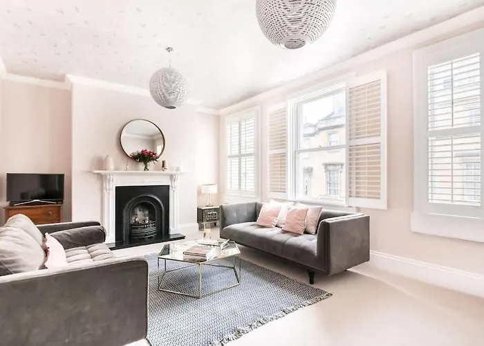 Charlotte Street Apartment