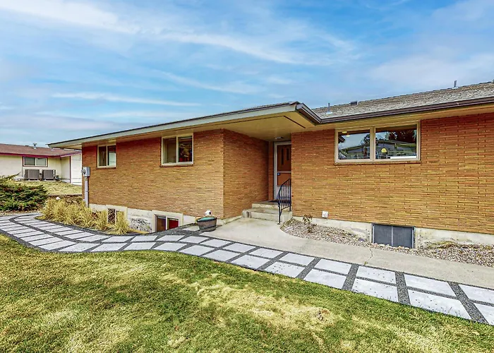 Waterfront Gem W/ Furnished Patio! Columbia Vista
